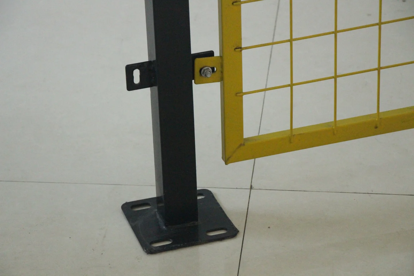 Yellow Mesh & Black Post Partition